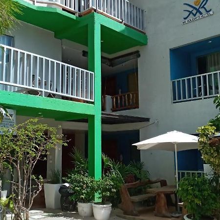 Mr Holidays Hotel Balabag  Экстерьер фото