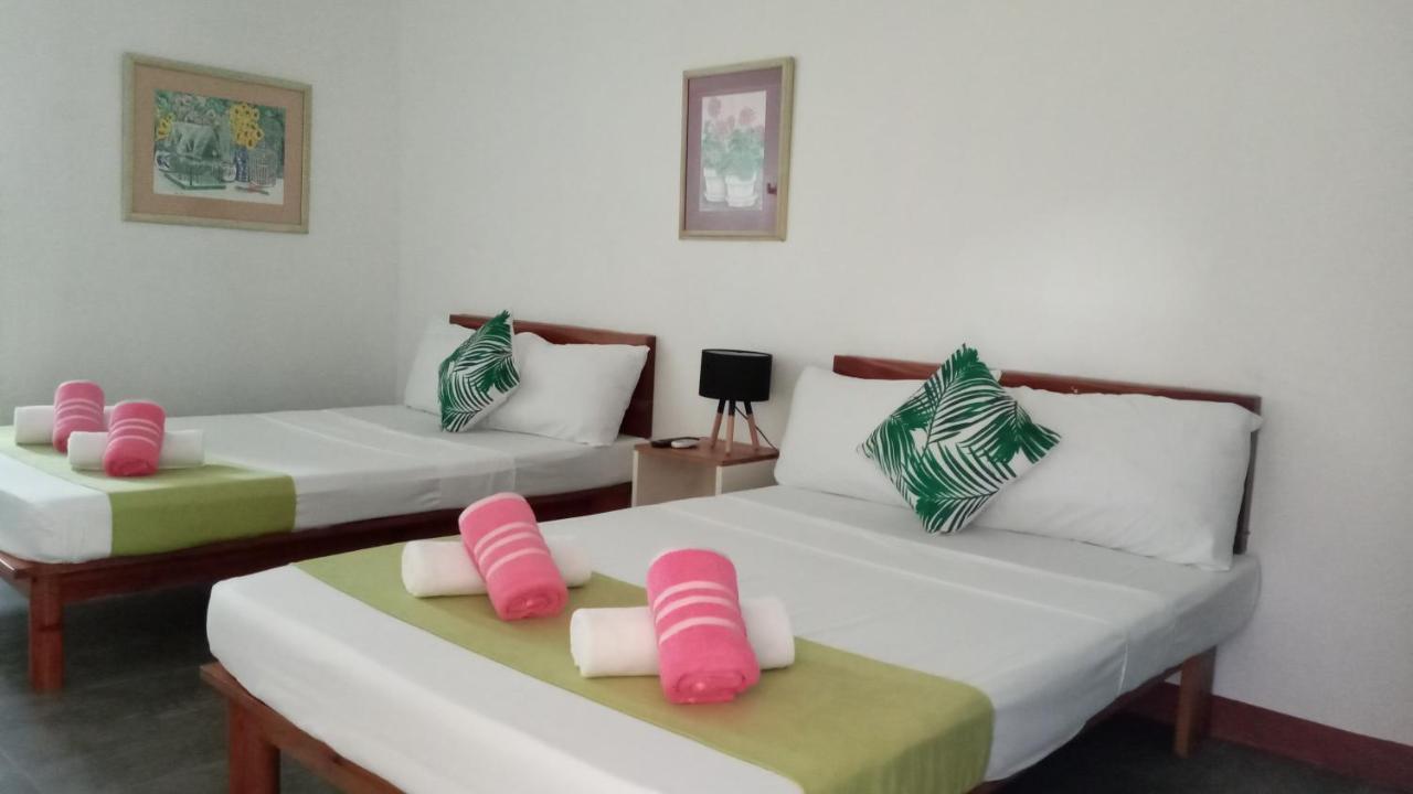 Mr Holidays Hotel Balabag  Экстерьер фото