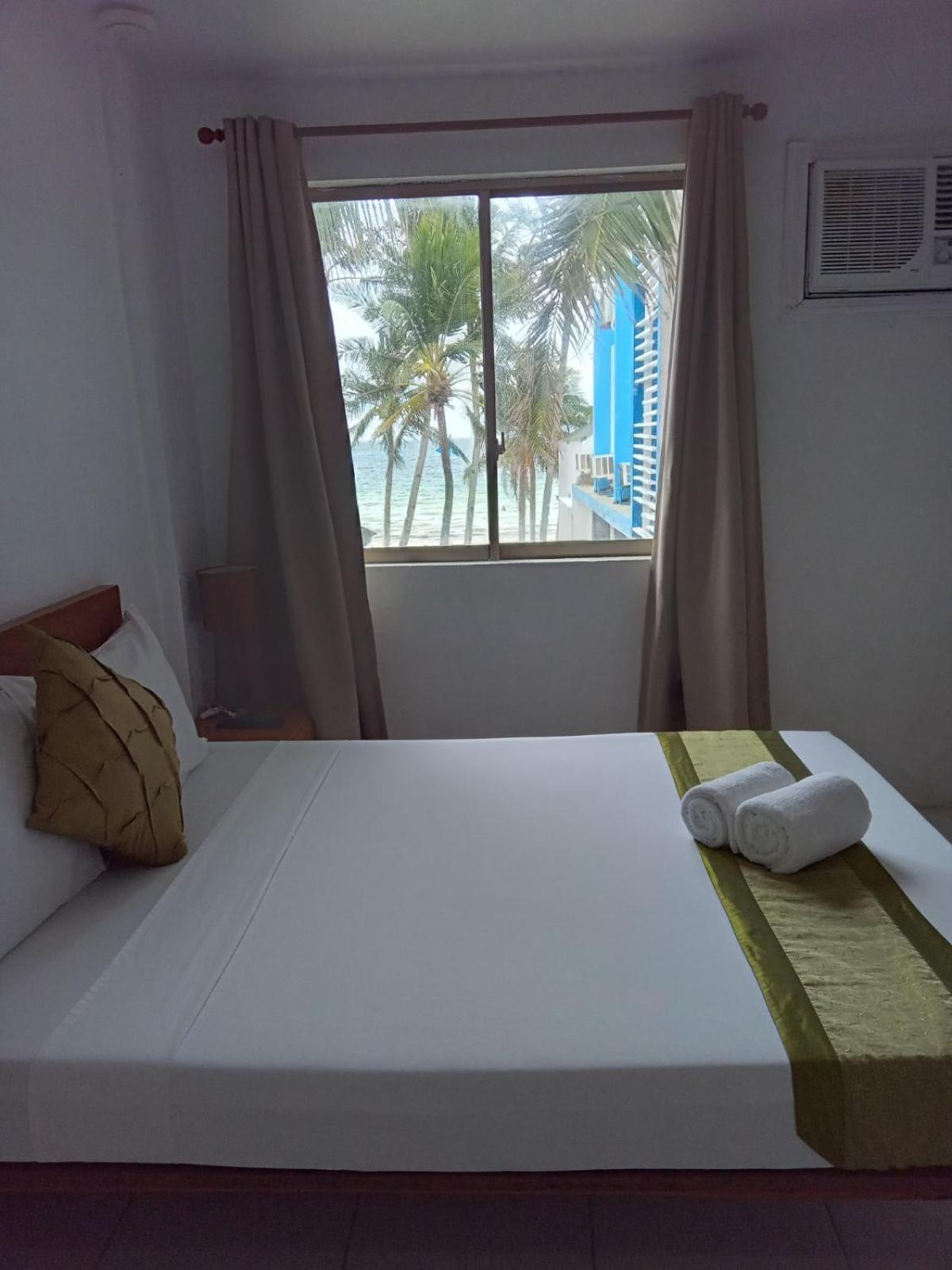 Mr Holidays Hotel Balabag  Экстерьер фото