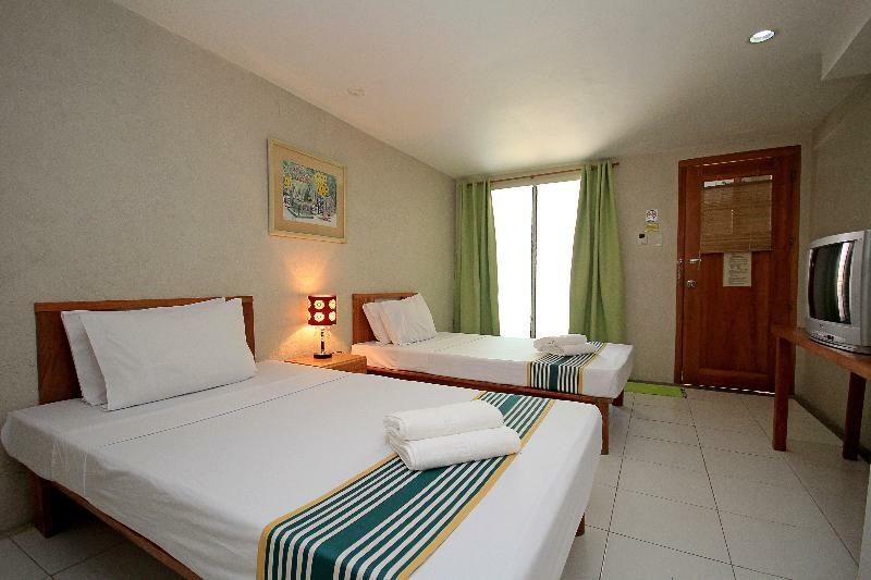 Mr Holidays Hotel Balabag  Экстерьер фото