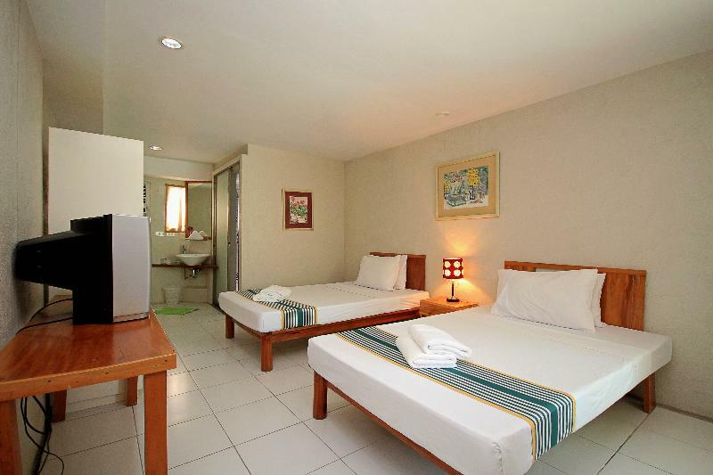 Mr Holidays Hotel Balabag  Экстерьер фото
