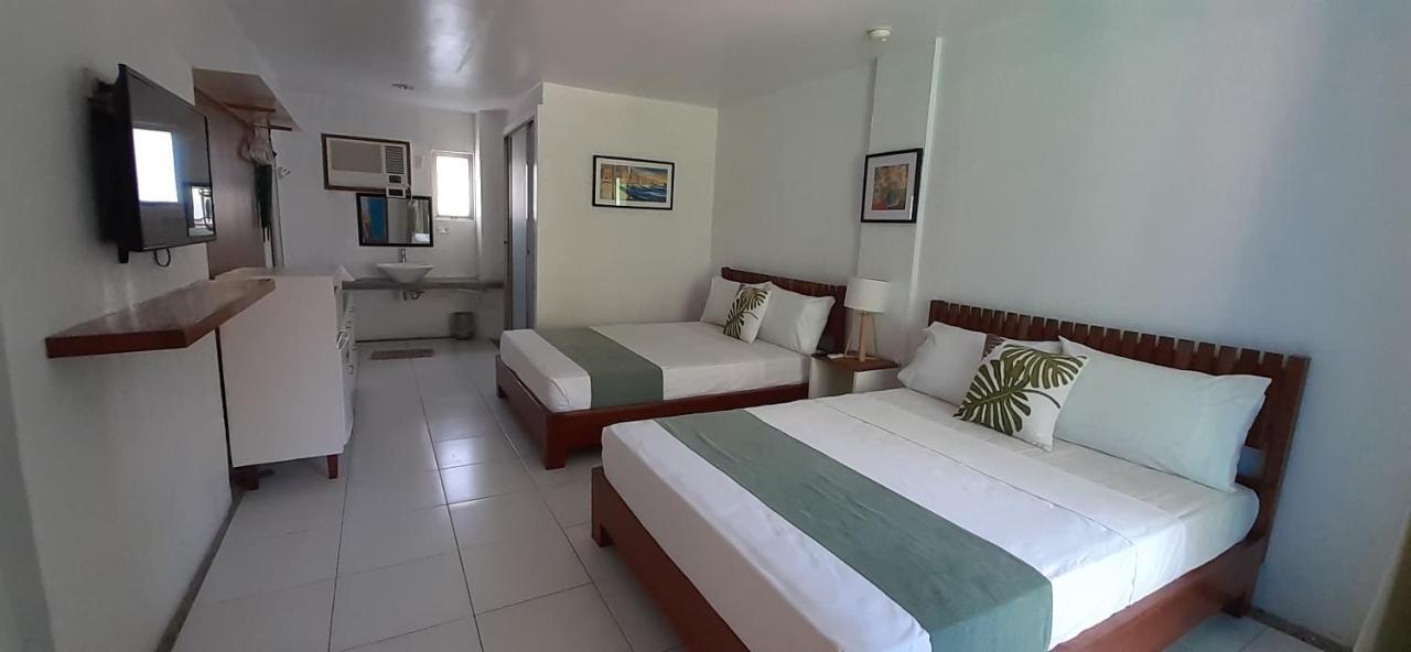 Mr Holidays Hotel Balabag  Экстерьер фото