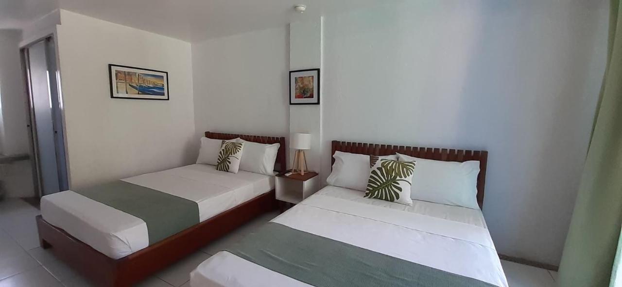Mr Holidays Hotel Balabag  Экстерьер фото